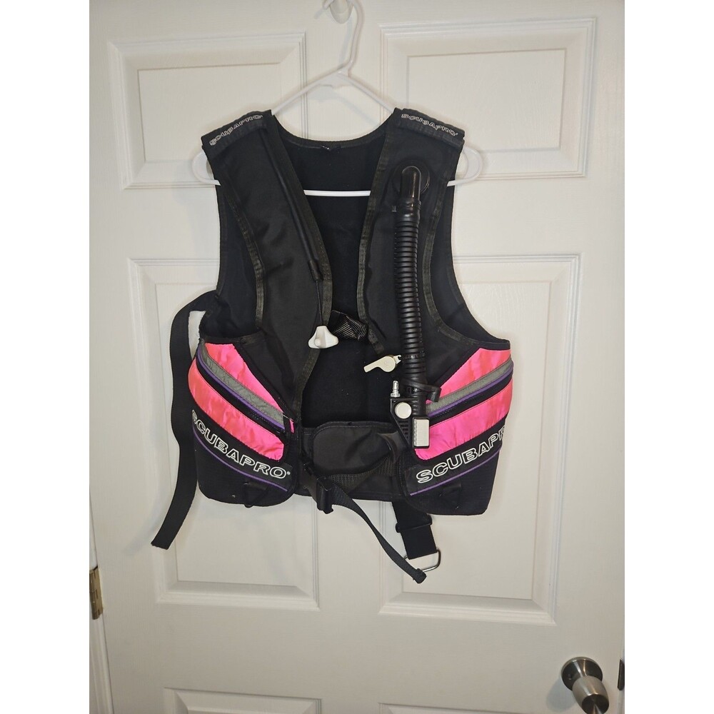 Scubapro Bella S Ladies BCD great shape BPI scuba diving barely used